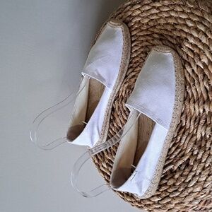 NWOT SOLUDOS‎ Womens White Canvas Slip On Loafer Espadrilles S-9